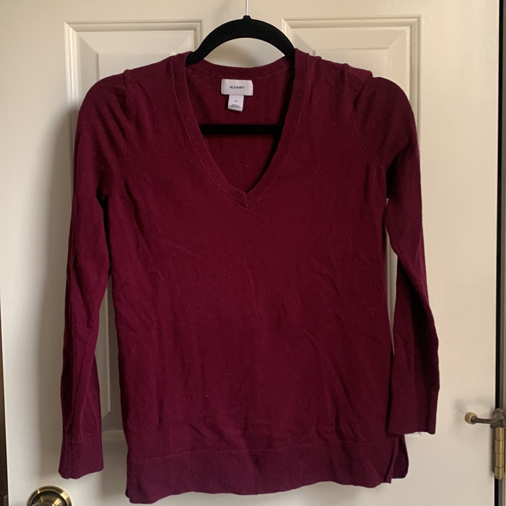 Old Navy v-neck Sweater XS Berry